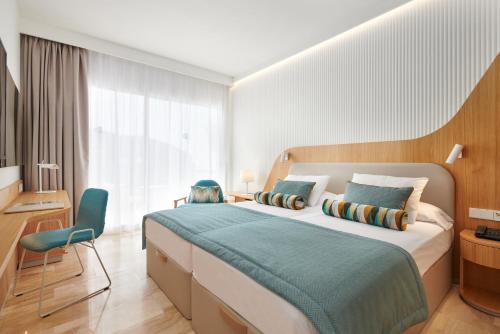 Grupotel Playa Camp de Mar - Adults Only - image 8