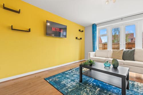 Létesítmények, Stylish 4 Bedroom House in St Neots w Free Parking in Eynesbury