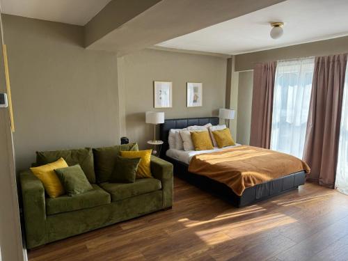 Spacious Studio Flat Next To Earls Court Station