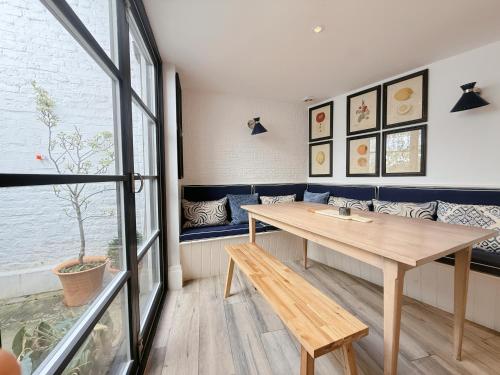 Stylish 3-Bedroom Terrace House Near Earls Court, Londyn (zdjęcie 8)