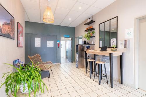 Appart'City Blois - image 7