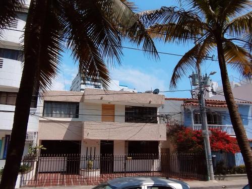 Alojamiento familiar a pocos pasos de la hermosa bahia de manga