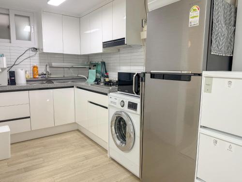 Hong-Cho Stay SinChon