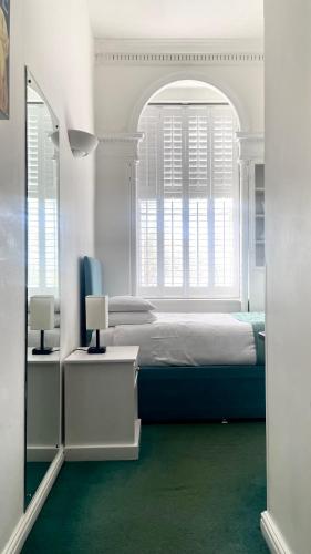 Hotel 63 – London, 