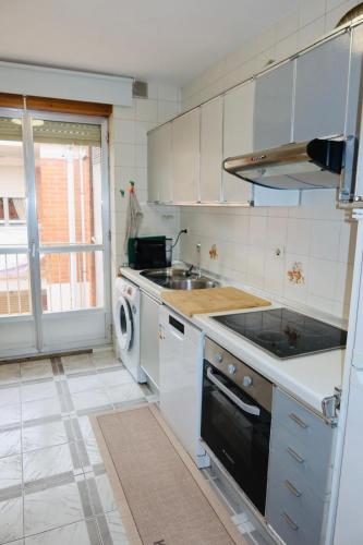 廚房, Apartamento Victoria in 東胡安華倫西亞