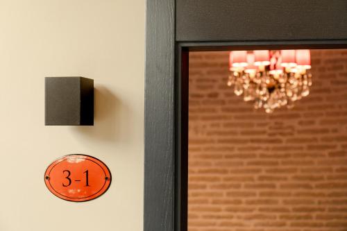 One-Bedroom Apartment image 10