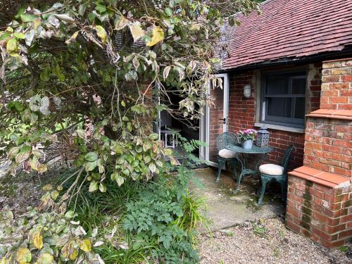 Facilities, Street Farmhouse in Godshill
