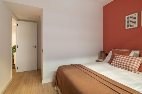Three-Bedroom Apartment Suite image 9