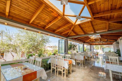 ห้องอาหาร, Aleksander ApartHotel in คซามิล