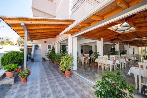 ทัศนียภาพภายนอกโรงแรม, Aleksander ApartHotel in คซามิล