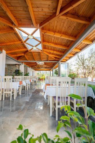 ห้องอาหาร, Aleksander ApartHotel in คซามิล