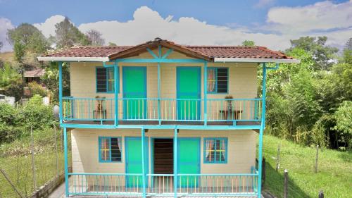 Las Casas de Tomate, Guatapé