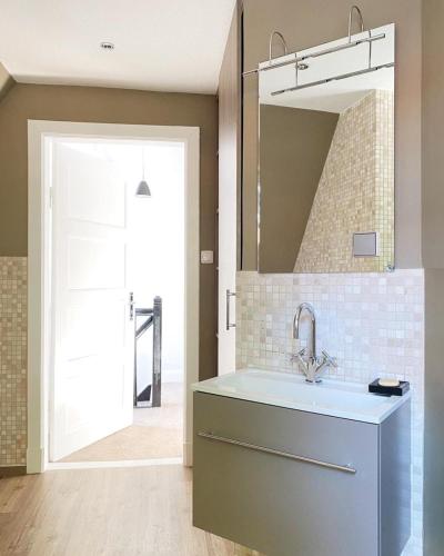 Haus Cloude in โกรมิทซ์