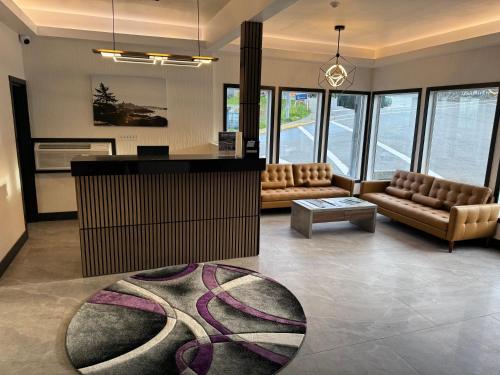 ล็อบบี้, Waterways, A Boutique Hotel in พาวเวล ริเวอร์ (บริติช โคลัมเบีย)