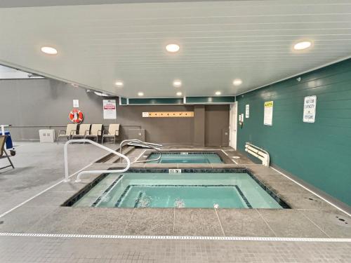 Bearitime Lodge - AC, Pool, Gym, Hot Tub in Killington, USA