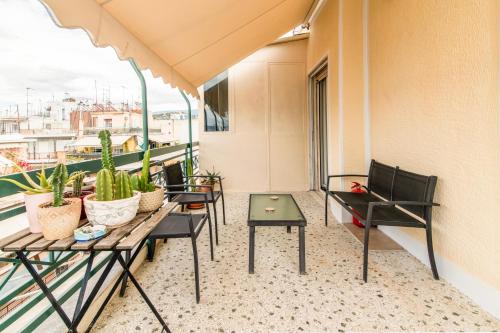Cosy Apartment in the Heart of Athens, Афины (фото 8)