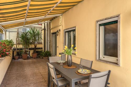 Santa Croce apartment with private terrace, Roma (foto 3)