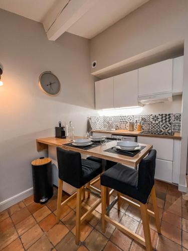 廚房, Studio cosy Villefranche-Sur-Saône (Studio cosy Villefranche-Sur-Saone) in 索恩河畔維爾弗朗施