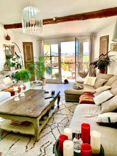 Un Patio en Luberon – Ansouis, UT