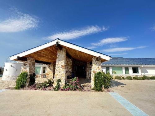 Sky Ridge Retreat - Lux Hilltop Escape - Pool & Spa