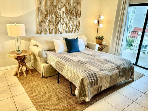 Hacienda del Sol II - 201 in New Smyrna Beach, USA