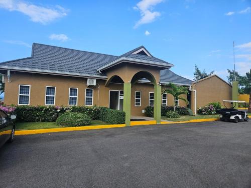 FLEX VILLA all inclusive JA in فالماوث