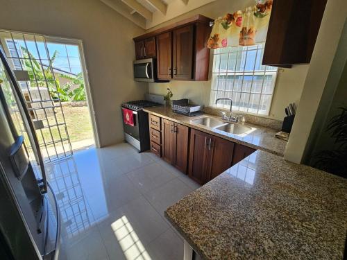 FLEX VILLA all inclusive JA in فالماوث