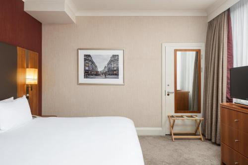 Crowne Plaza London Ealing an IHG Hotel - image 10