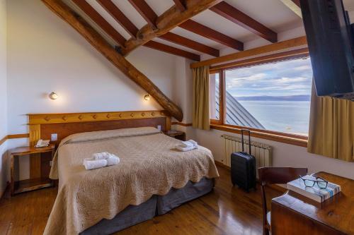 2 twin beds