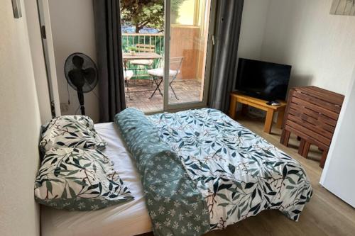 Apartment image 8