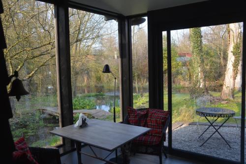 Chambres d'hotes, Gites La Petite Madeleine in La Madelaine-sous-Montreuil