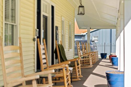 Exterior view, The Tellico Plains Inn and Event Venue in Tellico Plains