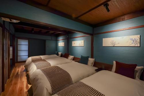 Higashiyama bau