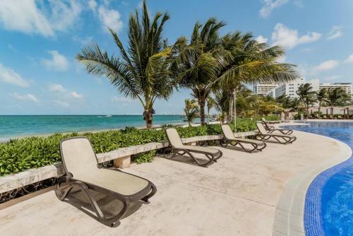 MAREA New 2 BDR Beachfront by Casa Paraíso, Cancún (photo 3)