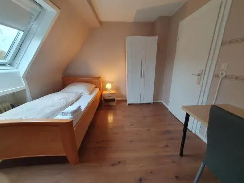 Helles, ruhiges Privatzimmer an der Uniklinik Mainz in Mainz, Deutschland
