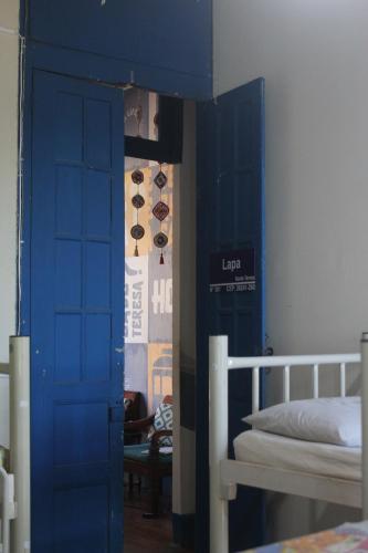Bunk Bed in Mixed Dormitory Room image 5