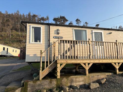 The Lookout 3 Bedroom Family Caravan Pet Friendly in Clarach