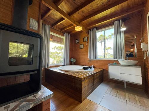 Superior Chalet image 2