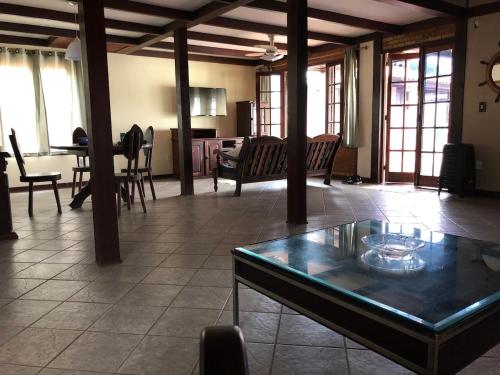 Casa com piscina e churrasqueira • Cabo Frio Ogiva in Ogiva