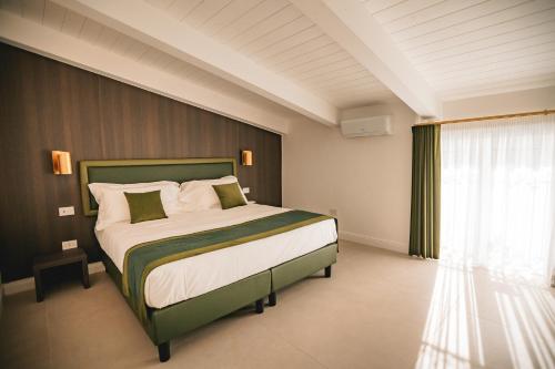 Villa Florisia Room Type - Deluxe Quadruple Room