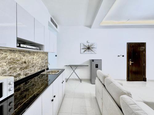 Al Manara Luxury Maison Suite 1BR Near Jumeirah Beach, Dubai (photo 6)