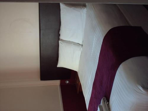 The Camberley - image 8