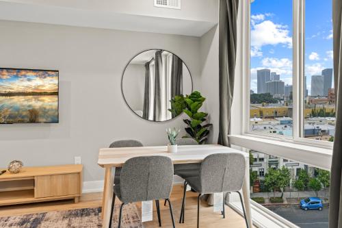 Apartmint at Five on Canal - Philadelphia