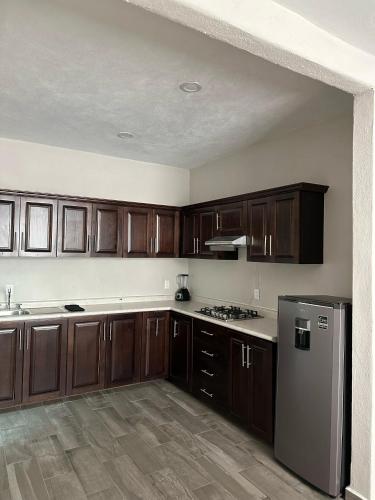 MR Hotel in Cruz De Caminos