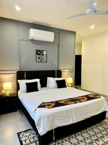 2 bedrooms, 3 beds