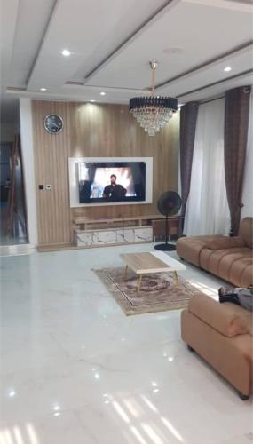 Facilities, De- Fmoapartments in Olowora