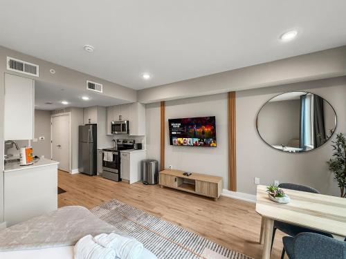 Apartmint at Five on Canal - Philadelphia