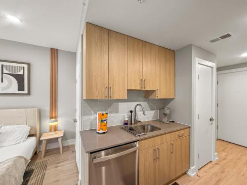 Apartmint at Five on Canal - Philadelphia