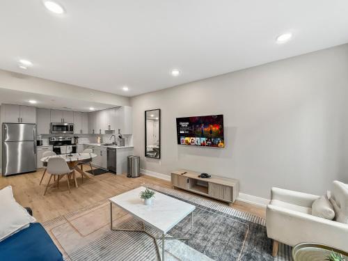 Apartmint at Five on Canal - Philadelphia