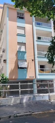 Quarto Privativo Praia das Pitangueiras near Bar e Lanches Guaruja Tropical